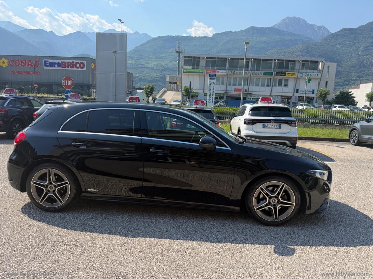 MERCEDES-BENZ A 160 Premium AMG LINE