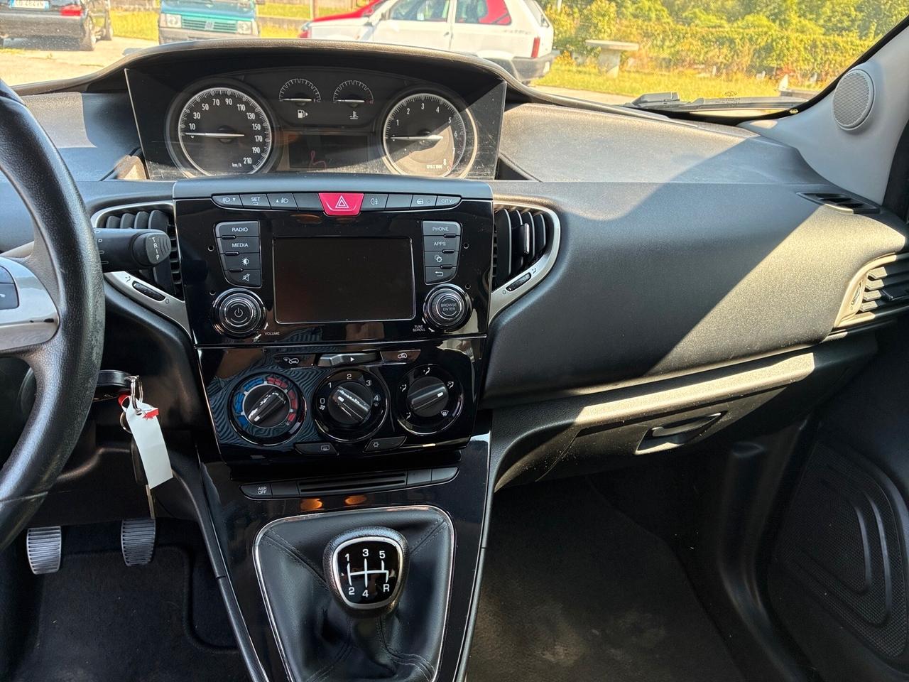 Lancia Ypsilon 1.2 69 CV 5 porte Gold CELL VENDITE 3491558563 - 3478673115