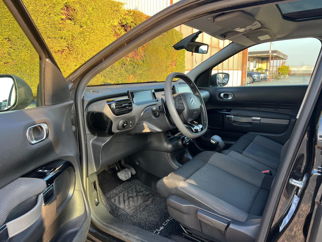 Citroen C4 Cactus BlueHDi 100 S&S ETG6 Shine