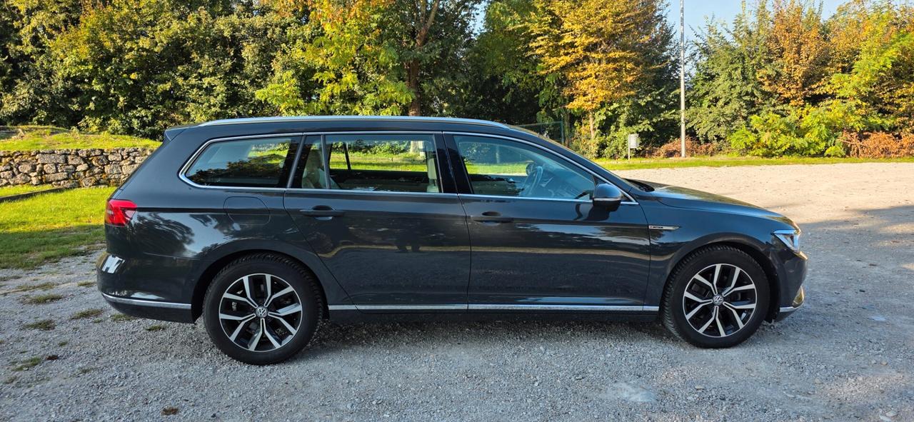 Volkswagen Passat 2.0 TDI SCR 190 CV 4MOTION DSG Executive BMT