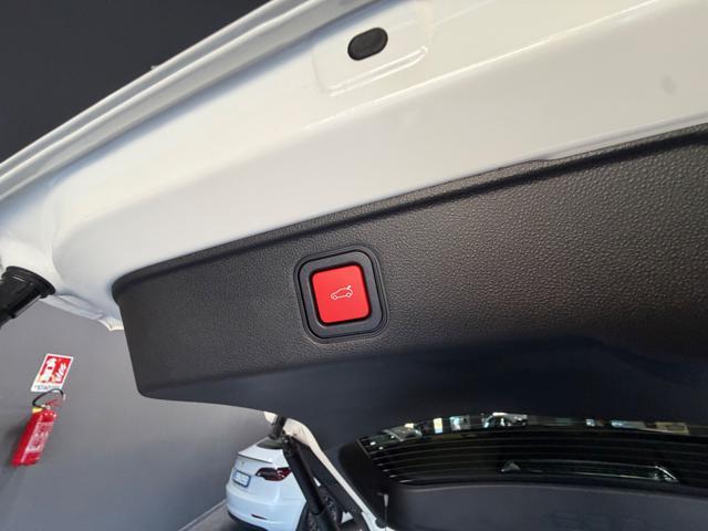 FIAT 600 KM0 LA PRIMA 100CV+CARPLAY WI-FI+18''+RCAM+2PDC