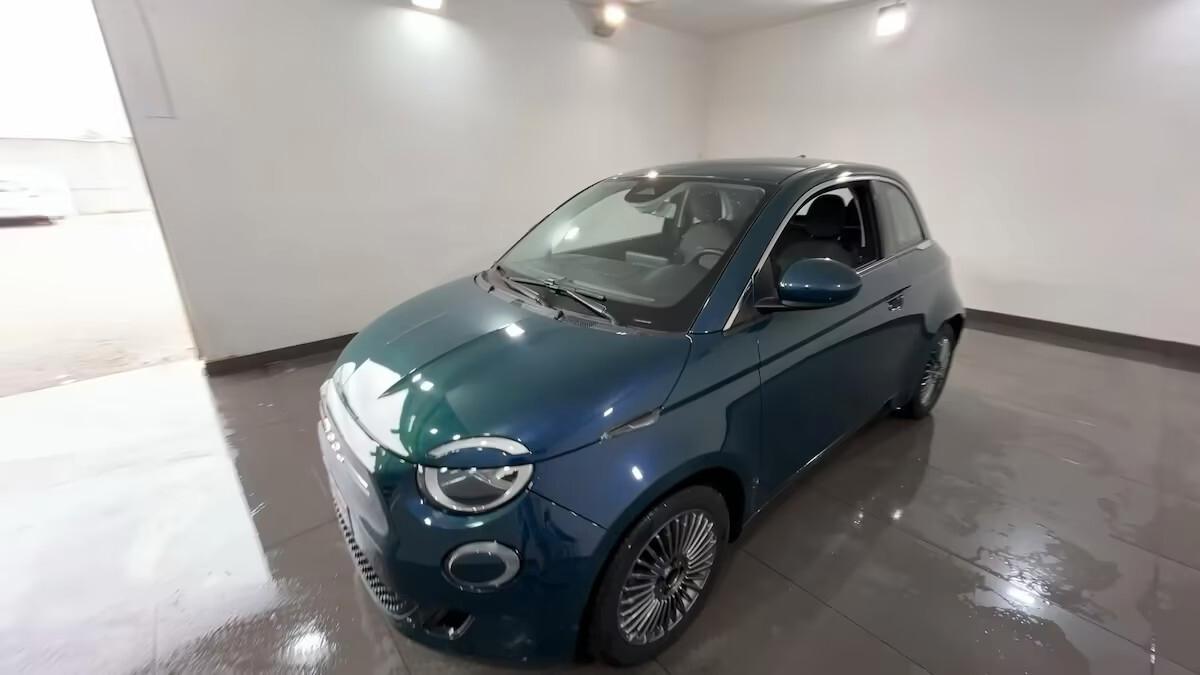 Fiat 500 500e Berlina 42 kWh Icon