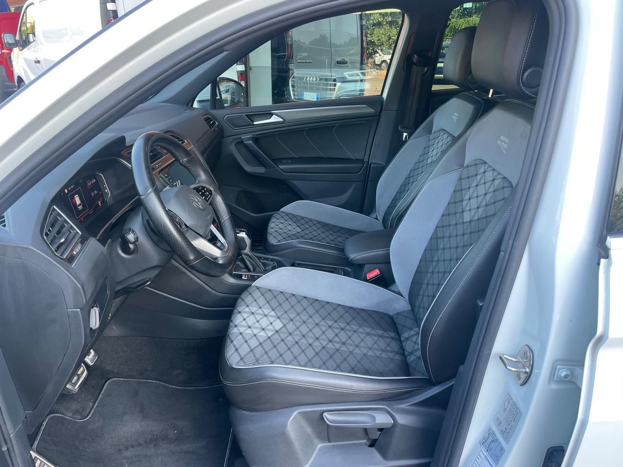 Volkswagen Tiguan 2.0 TDI 150 CV SCR DSG R-Line