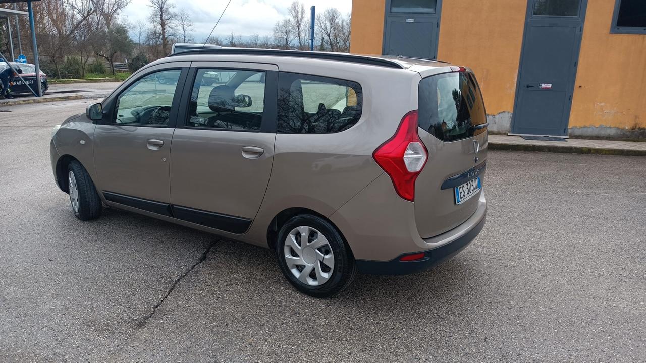 Dacia Lodgy 1.6 benzina/metano km 142.500 pari al nuovo