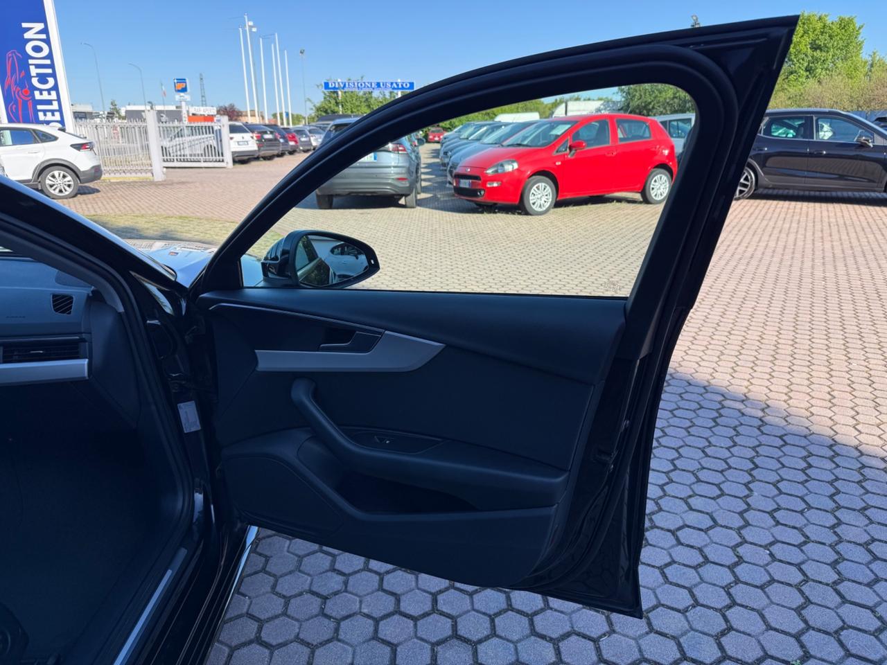 Audi A4 Avant 40 TDI quattro S tronic Business Advanced