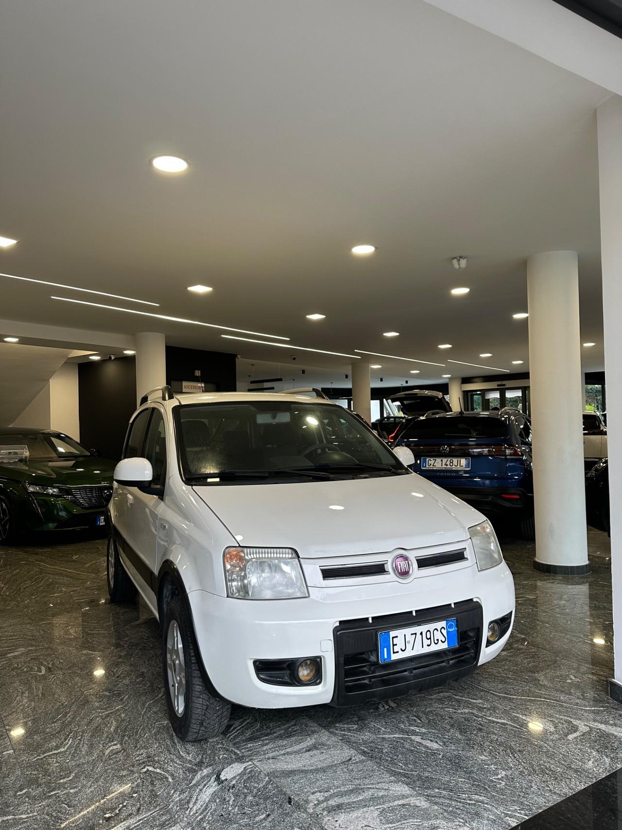 Fiat Panda 1.3 MJT 16V DPF 4x4 Climbing