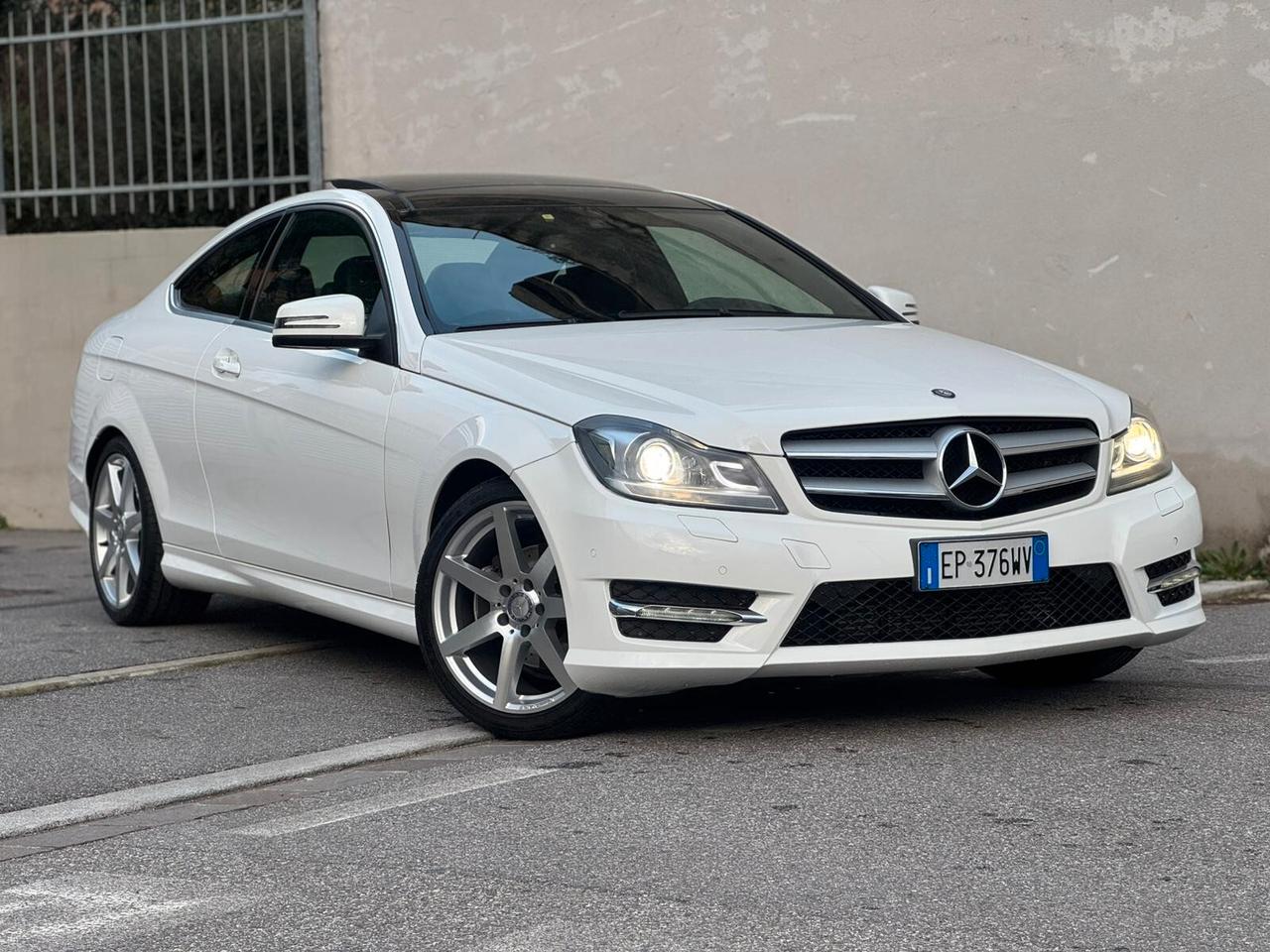 Mercedes-benz C 250 BlueEFFICIENCY Coupé Avantgarde