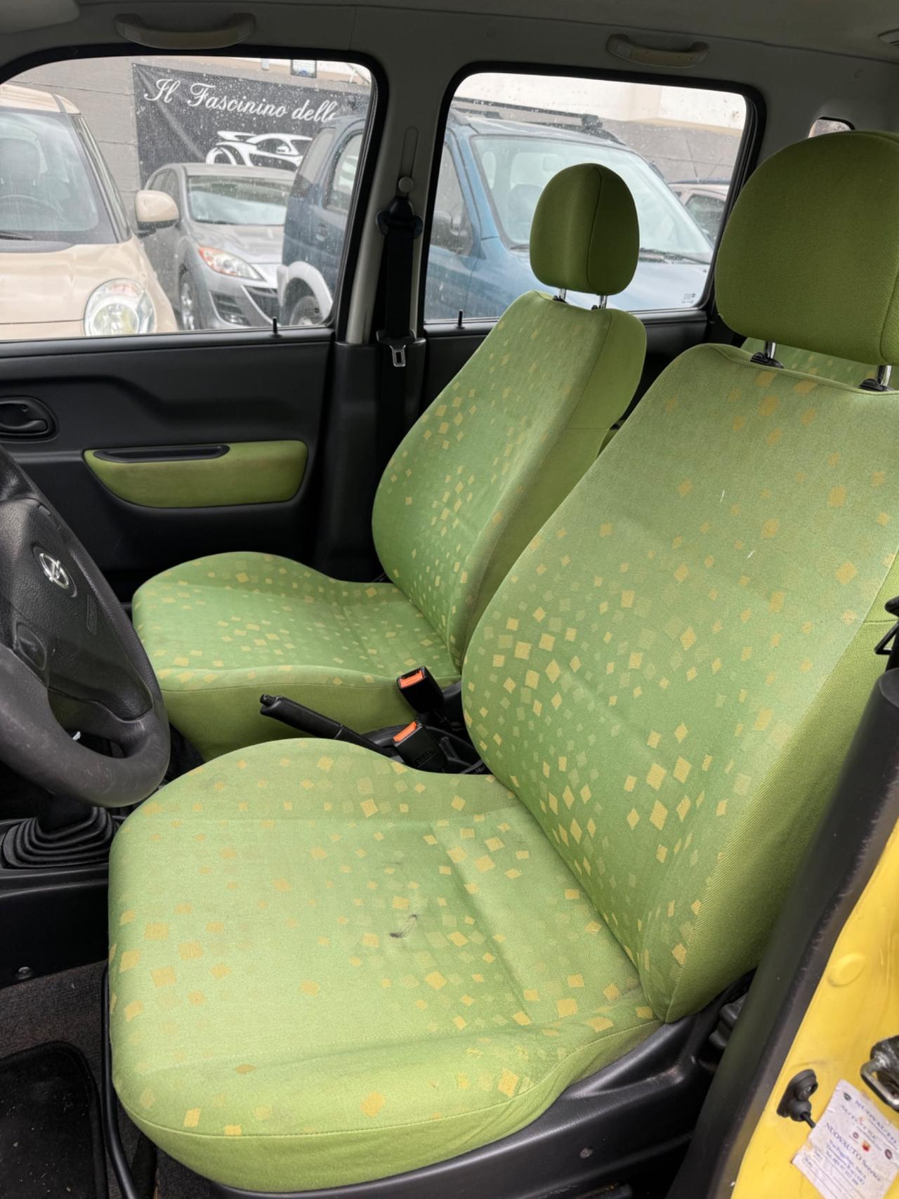 Opel Agila 1.0 12V Edition