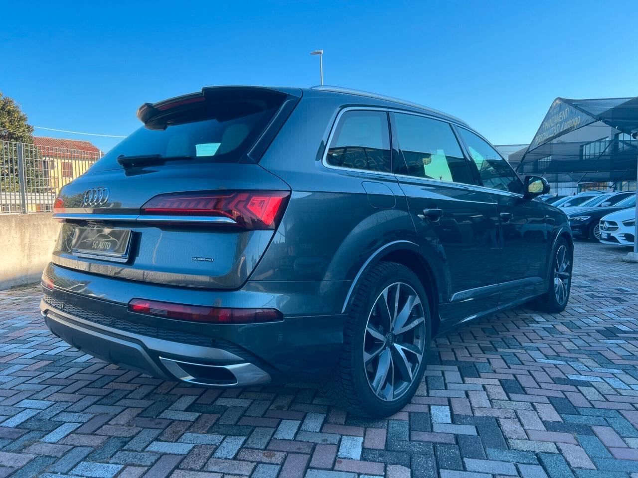 Audi Q7 3.0 TDI S-Line Plus 7 POSTI
