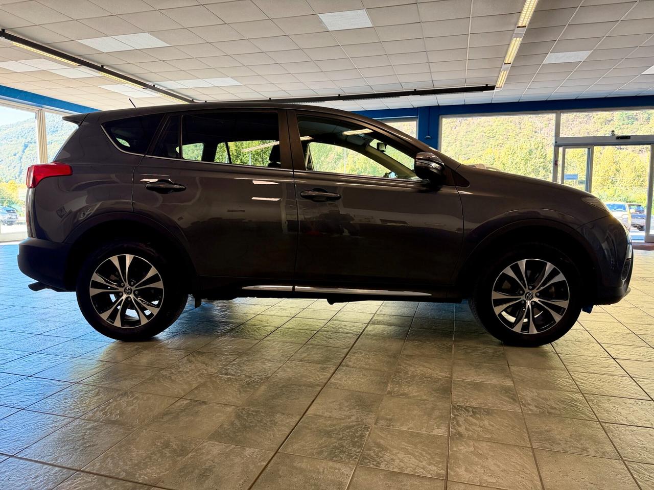 Toyota RAV 4 RAV4 2.2 D-CAT 4X4 CAMBIO AUTOMATICO GANCIO TRAINO WHITE EDITION