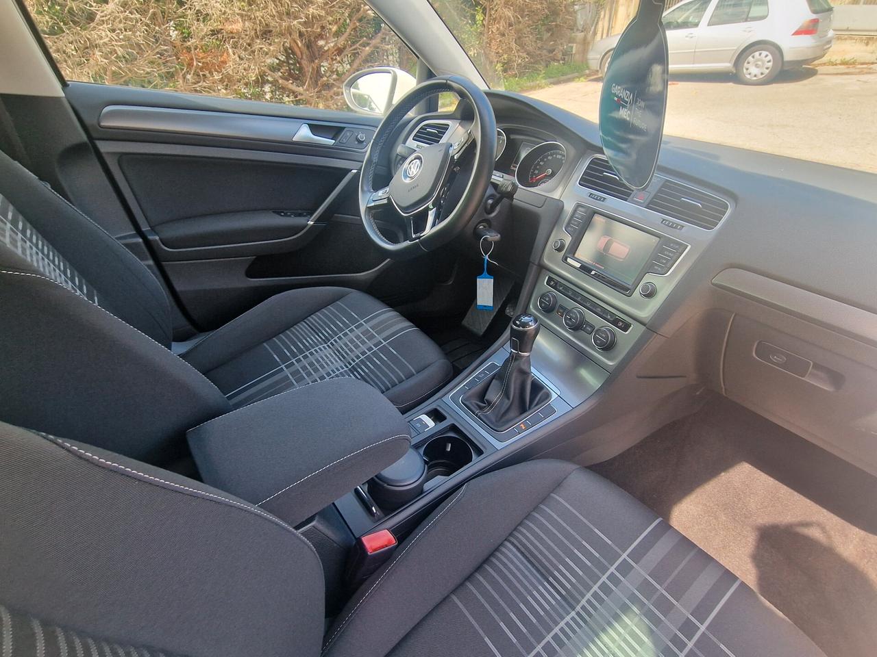 Volkswagen Golf Business 1.6 TDI 5p. Highline BlueMotion Technology
