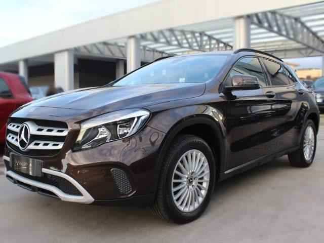 MERCEDES-BENZ GLA 200 d Automatic 4Matic Sport