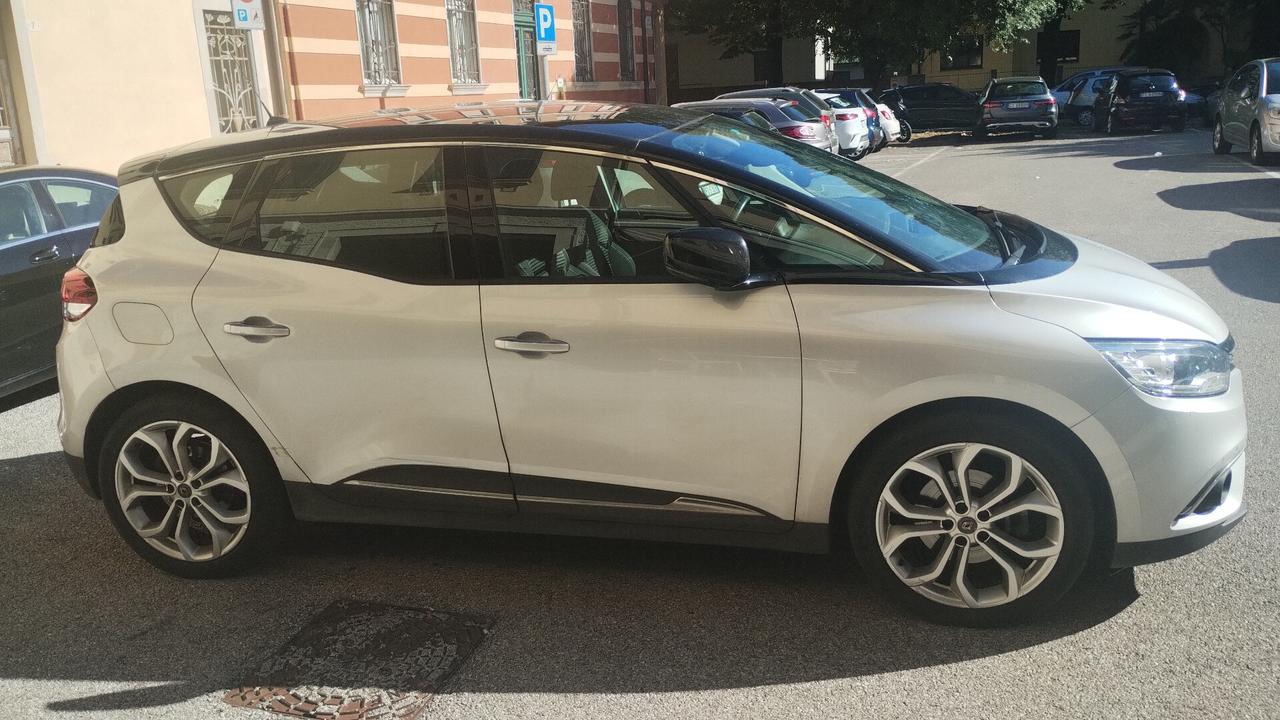 Renault Scenic Scénic Blue dCi 120 CV Sport Edition2