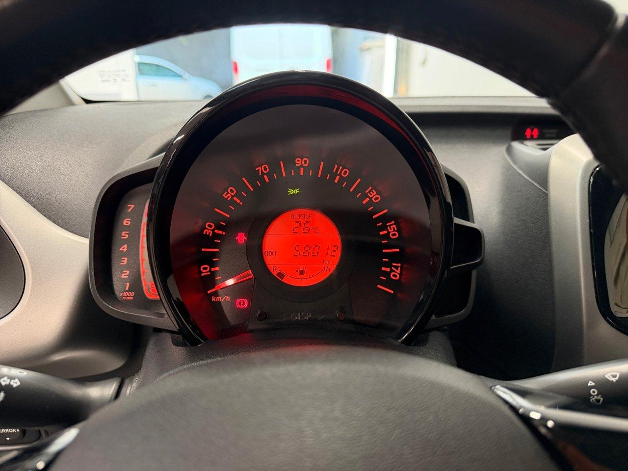 Toyota Aygo 5 Porte Aygo 5p 1.0 x-play my15