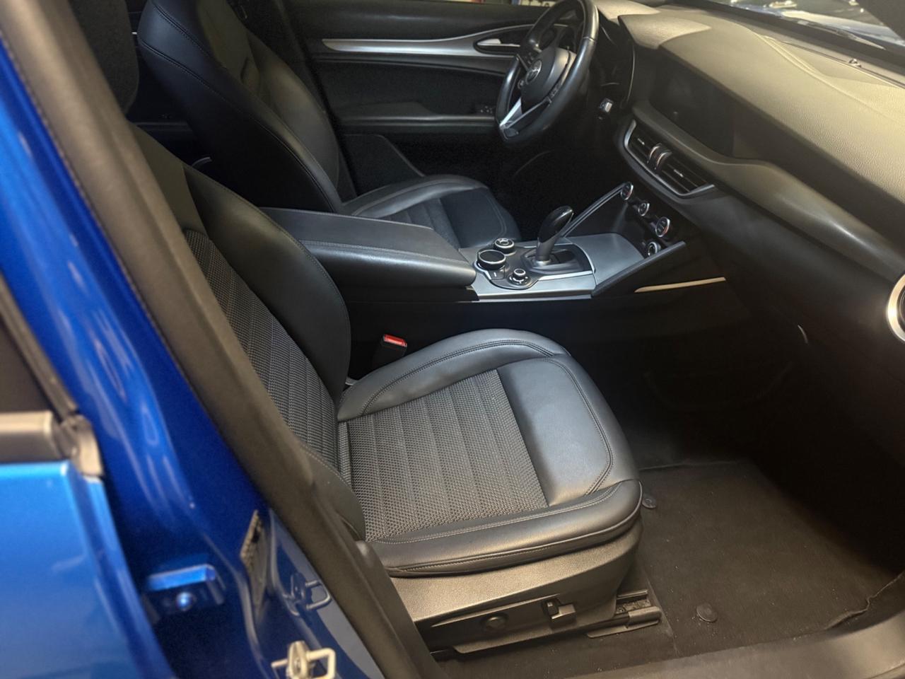 Alfa Romeo Stelvio 2.2 Turbodiesel 210 CV AT8 Q4 Executive