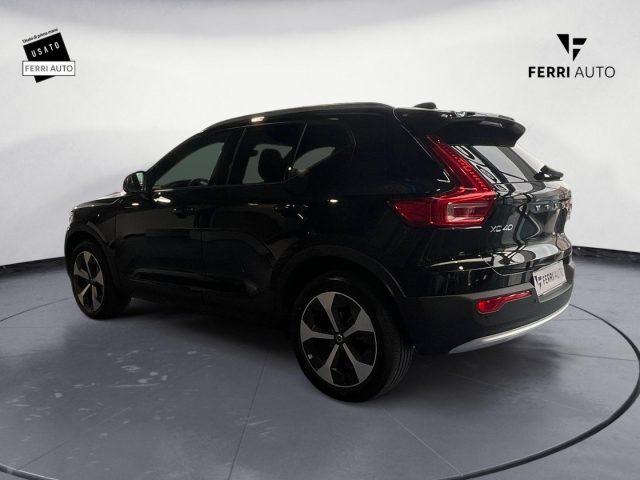 VOLVO XC40 T2 automatico Micro Hybrid Core
