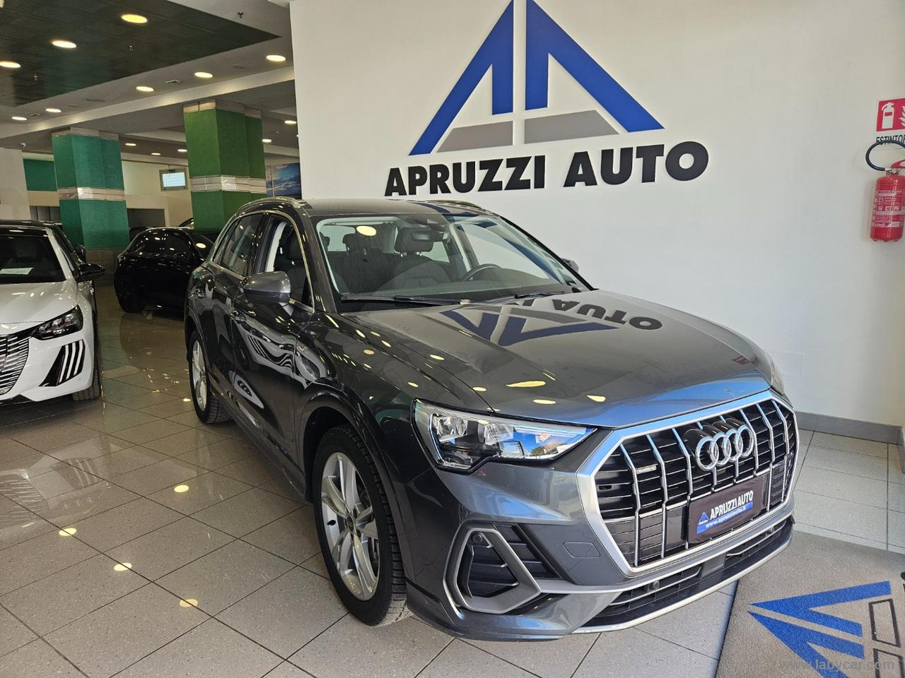 AUDI Q3 40 TDI quattro S tr. S line edition