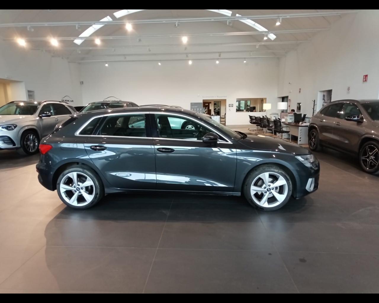 AUDI A3 IV 2020 Sportback - A3 Sportback 30 1.5 g-tron Business A