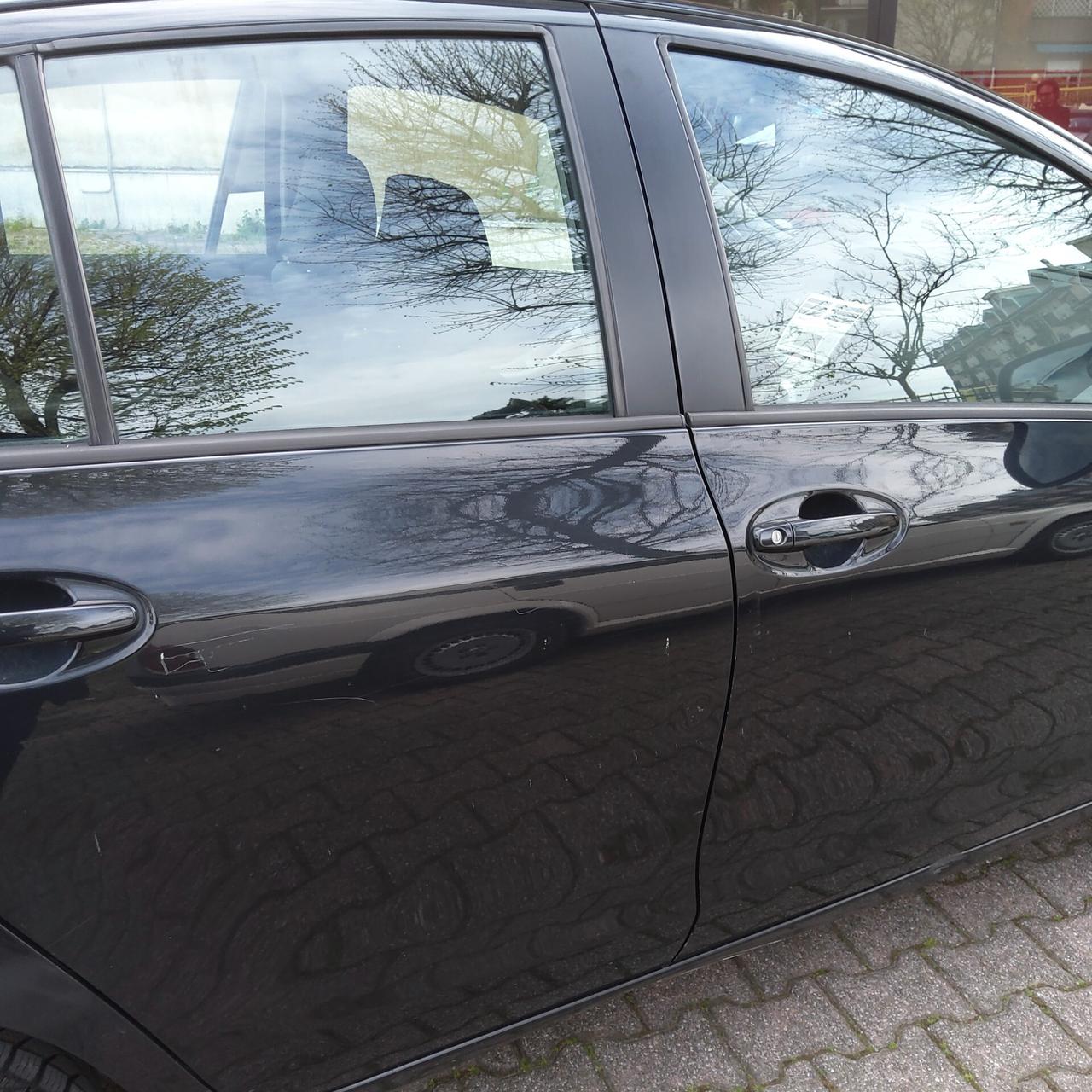 Toyota Yaris 1.3 5 porte CAMBIO AUTOMATICO