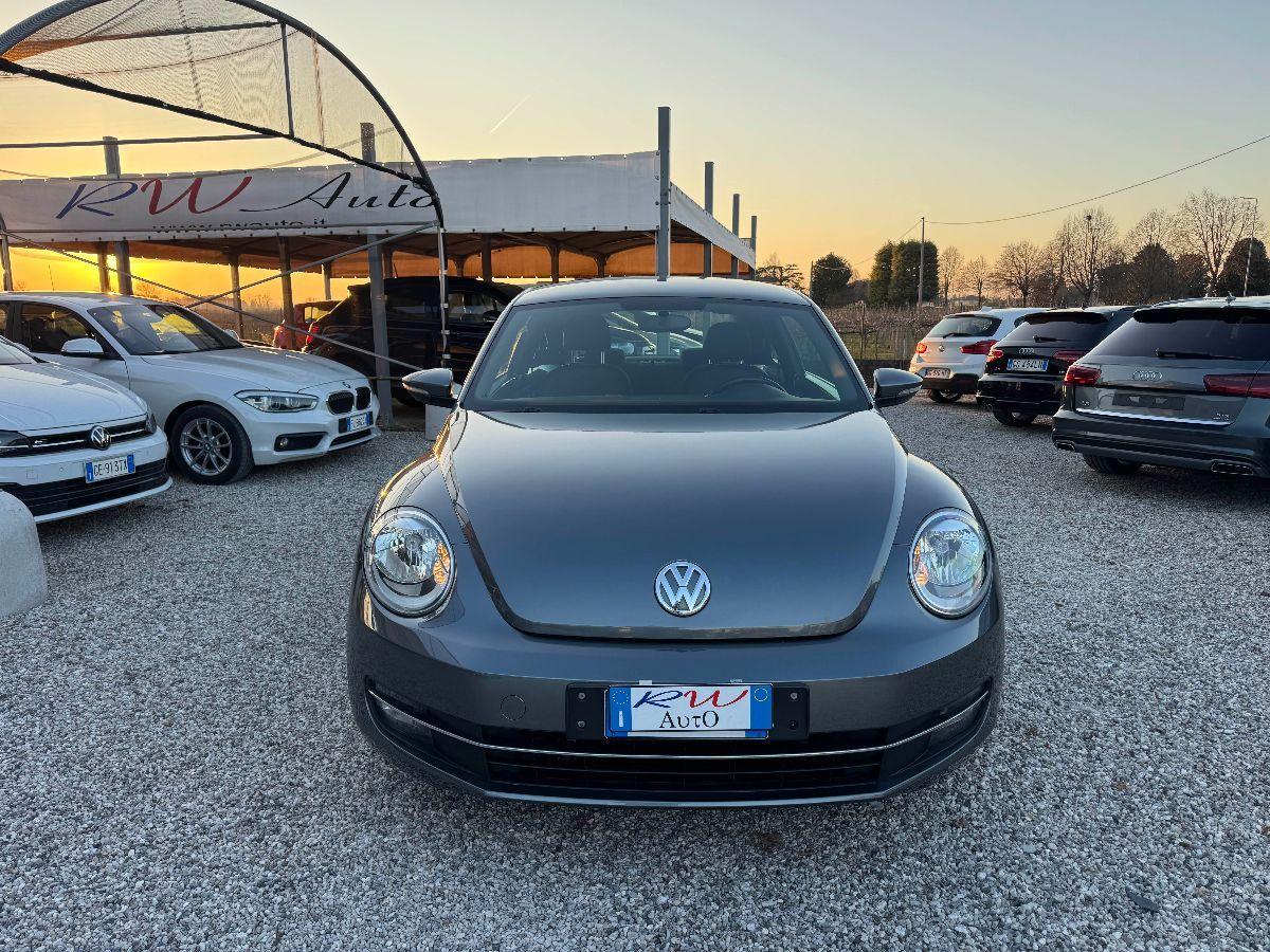VOLKSWAGEN - Maggiolino - 1.6 TDI DSG Design