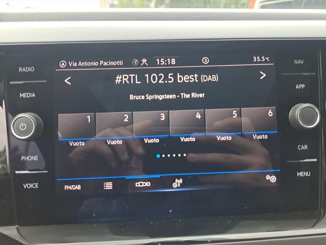 Volkswagen Taigo 1.0 tsi 110 cv r-line