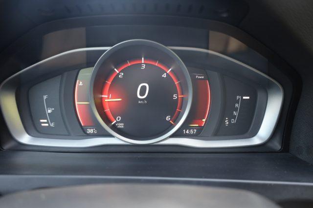 VOLVO V60 D2 Geartronic Automatica Navi Tel USB LED Cockpit