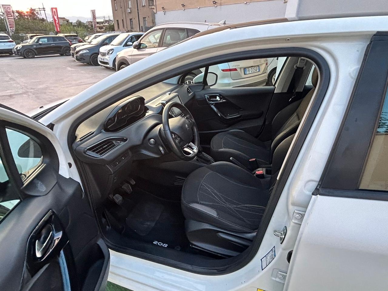 Peugeot 208 1.4 HDi 68 CV 5 porte Allure