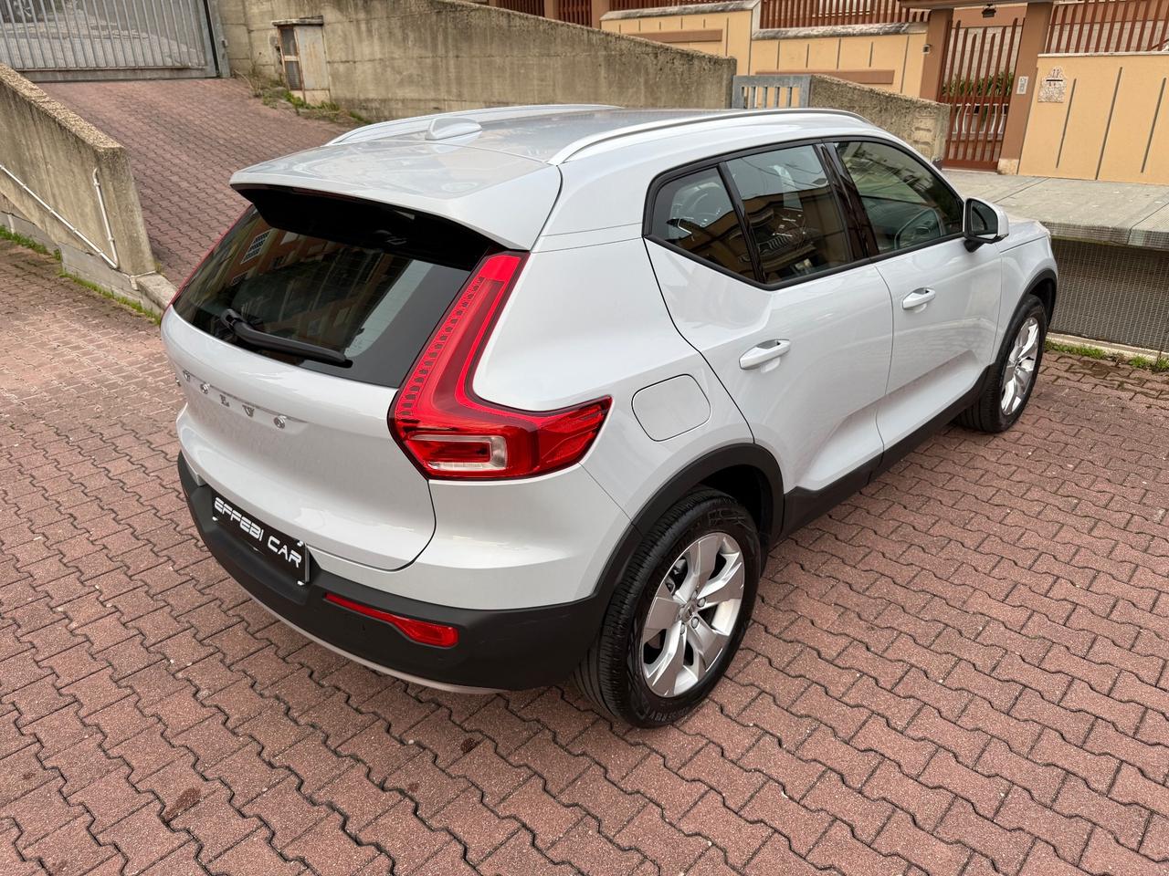 Volvo XC40 T2 Geartronic Momentum