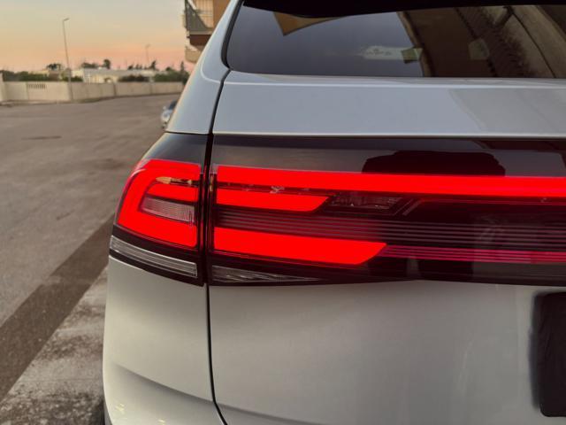 VOLKSWAGEN Taigo 1.0 TSI 116 CV DSG R-Line TETTO APR/PAN