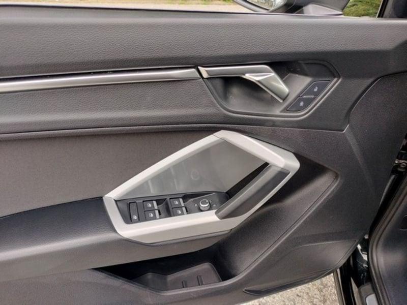 Audi Q3 2.0 35 TDI S Tronic Business Advanced