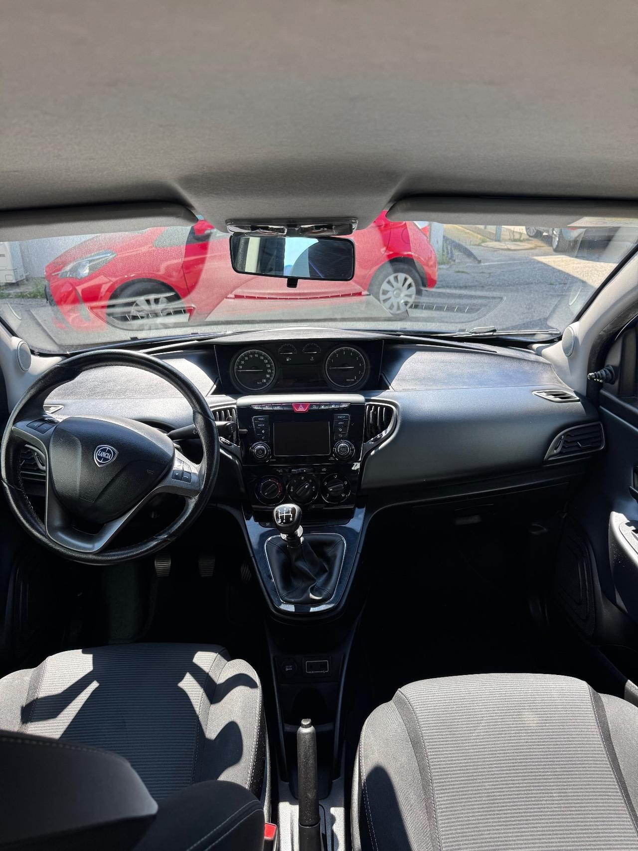 Lancia Ypsilon 1.2 69 CV 5 porte GPL Ecochic Gold