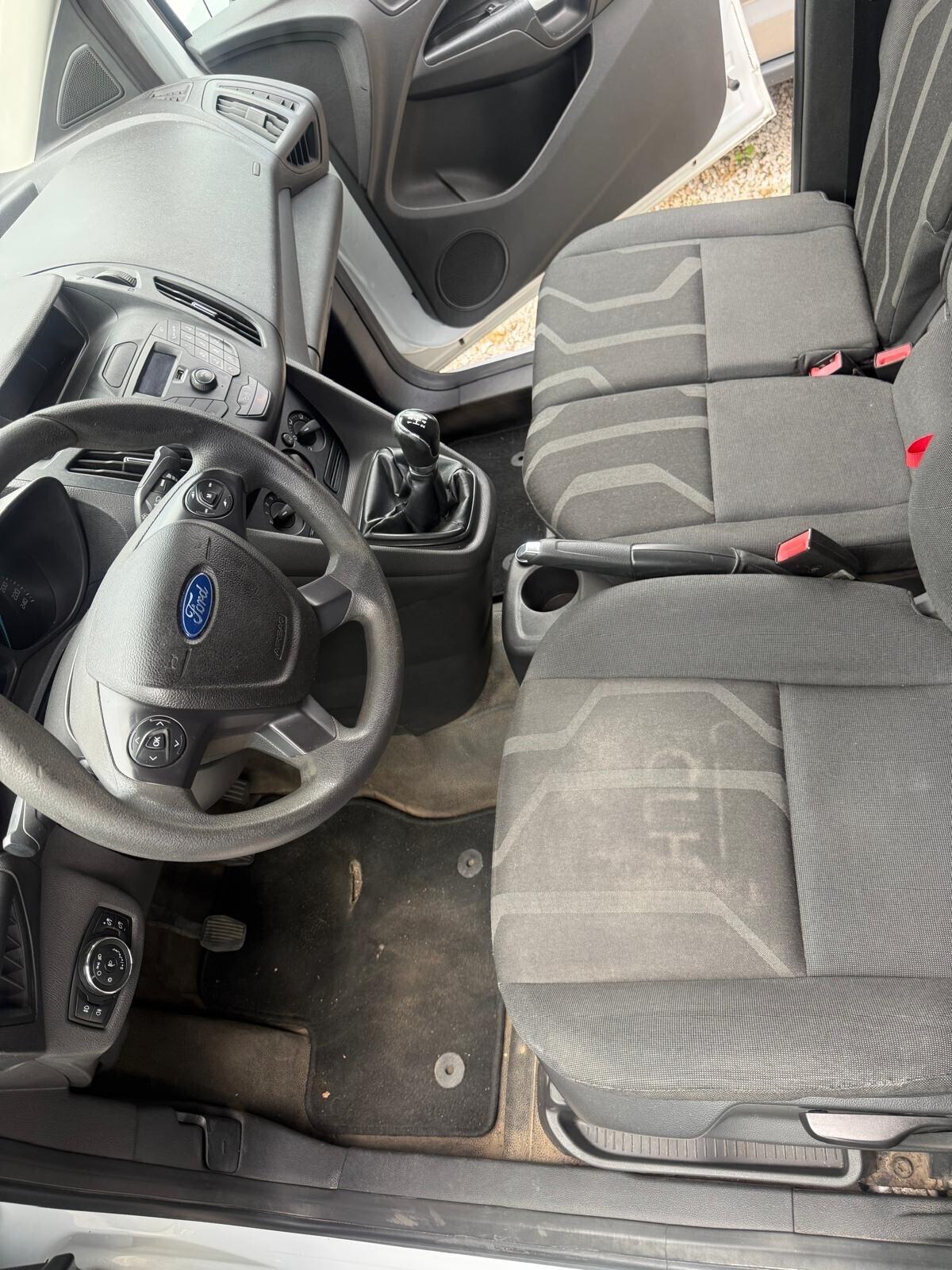 Ford Tourneo Courier 1.6 TDCI 95 CV Plus