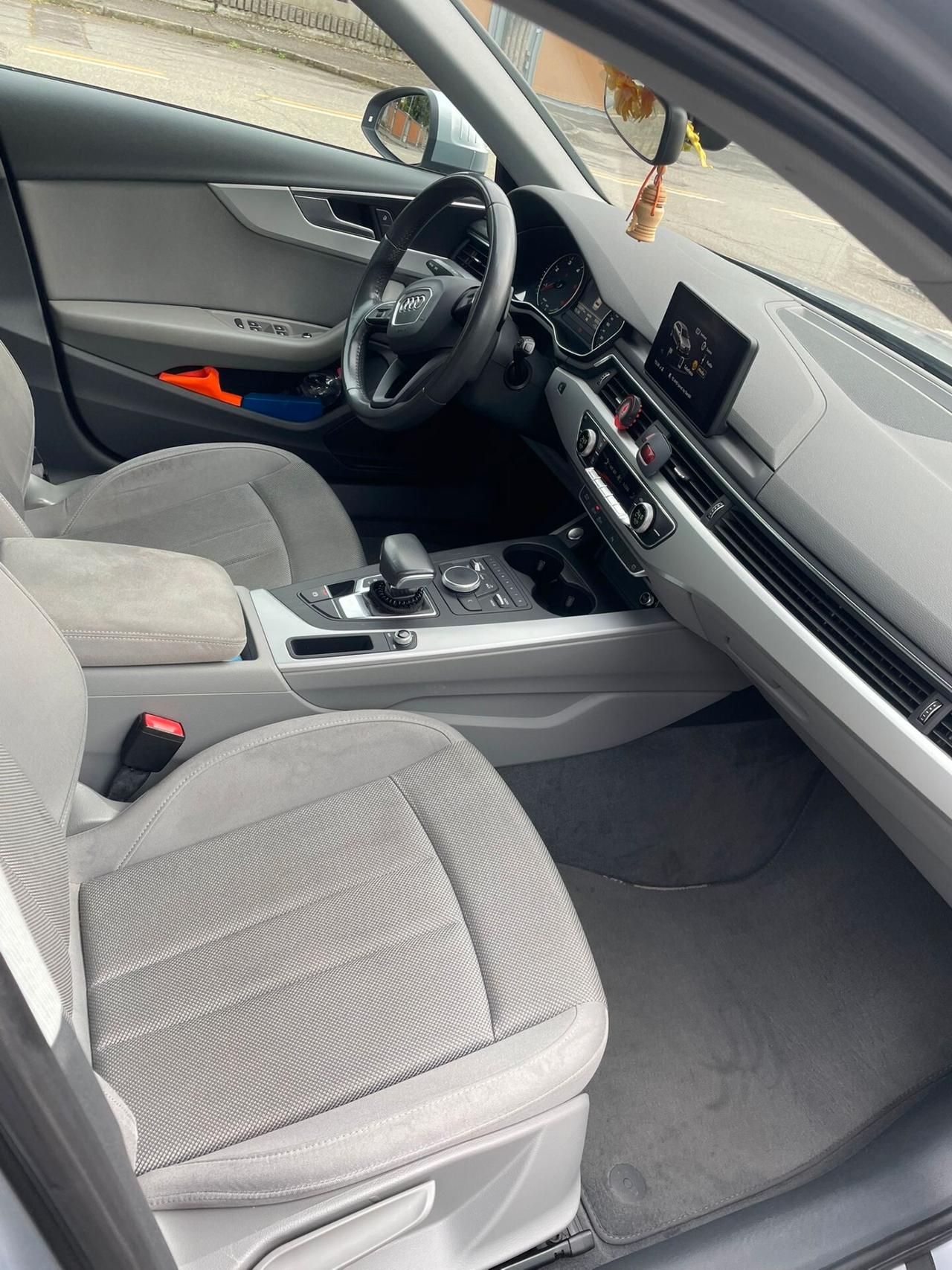 Audi A4 Avant 3.0 TDI S tronic