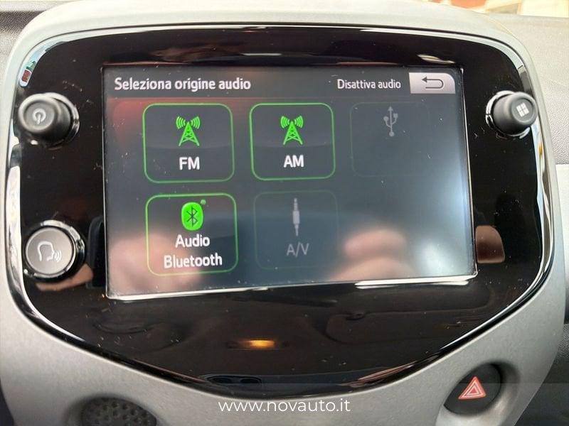 Toyota Aygo 1.0 VVT-i x-play