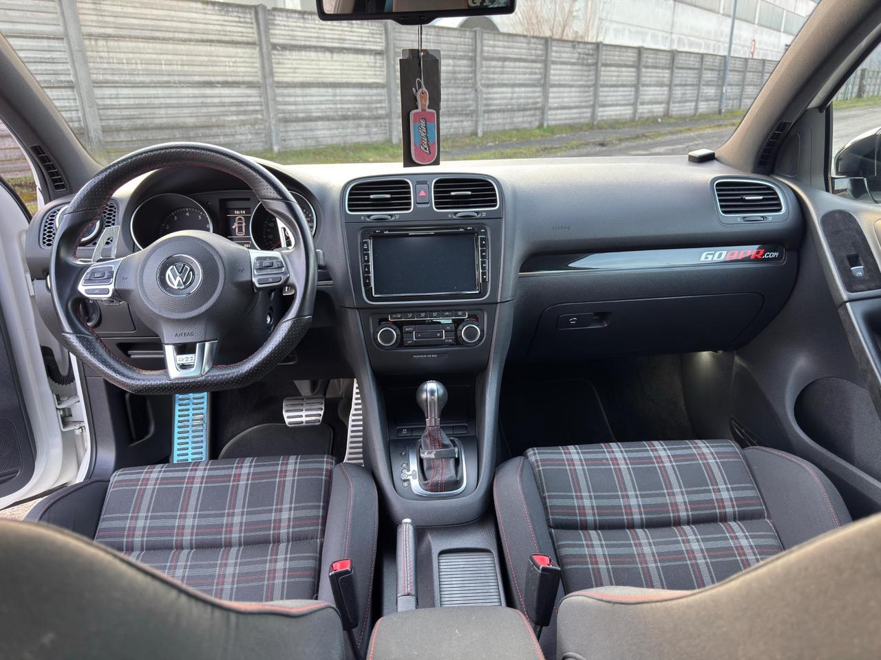 Volkswagen Golf GTI 6 2.0 Tsi DSG