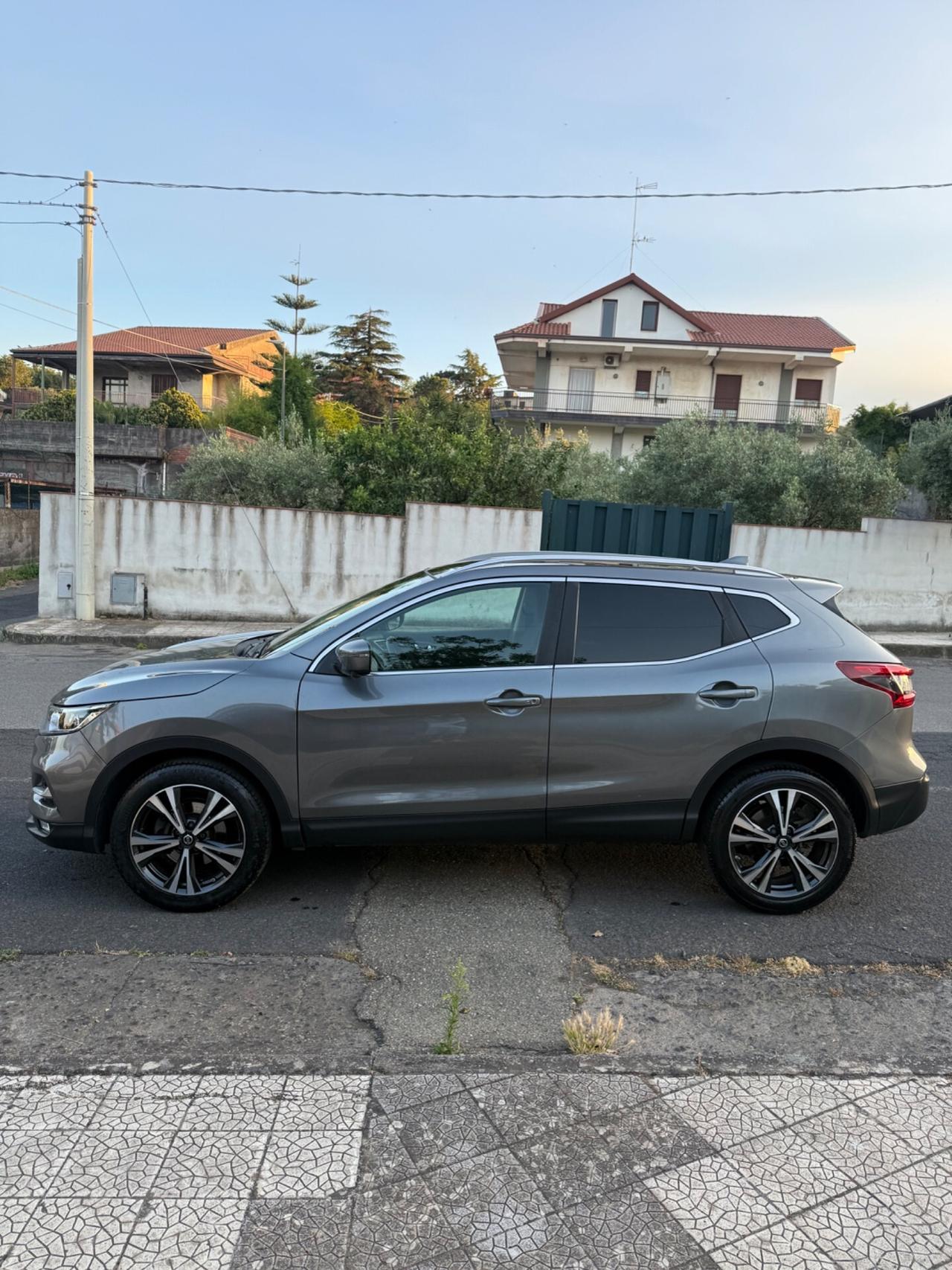 Nissan Qashqai 1.5 dCi Tekna tetto panoramico