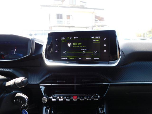 PEUGEOT 2008 PureTech 100 S&S Allure Pack Carplay