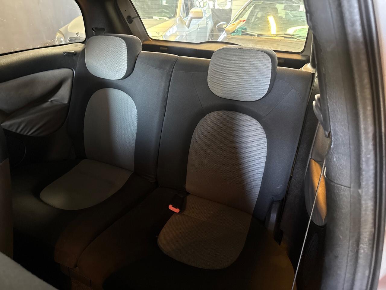 Lancia Ypsilon 1.2 Argento 60CV Ok Neopatentati