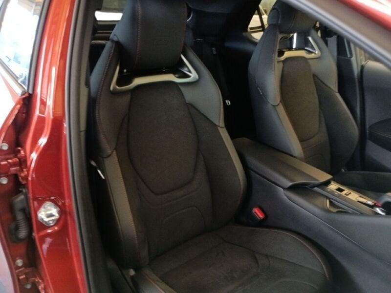 Toyota C-HR 2.0 PHEV E-CVT GR Sport