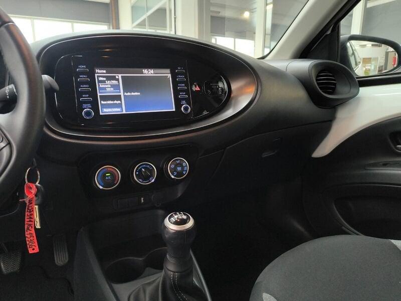 Toyota Aygo X Aygo X 1.0 Active 72cv