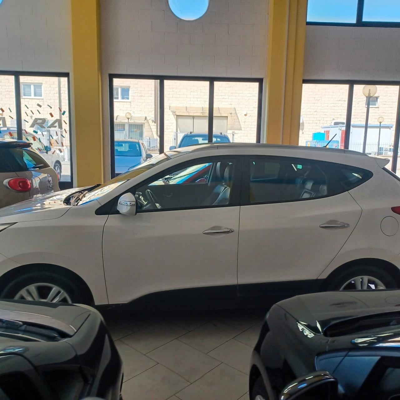 SEMBRA NUOVA HYUNDAI IX35 1.7 TDI