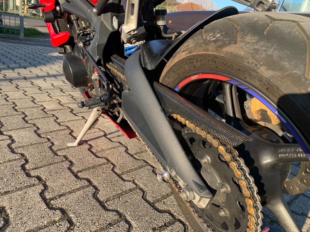 Triumph Street Triple 675 accessoriatissima