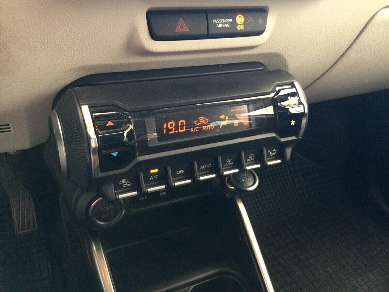Suzuki Ignis 1.2 Hybrid Top