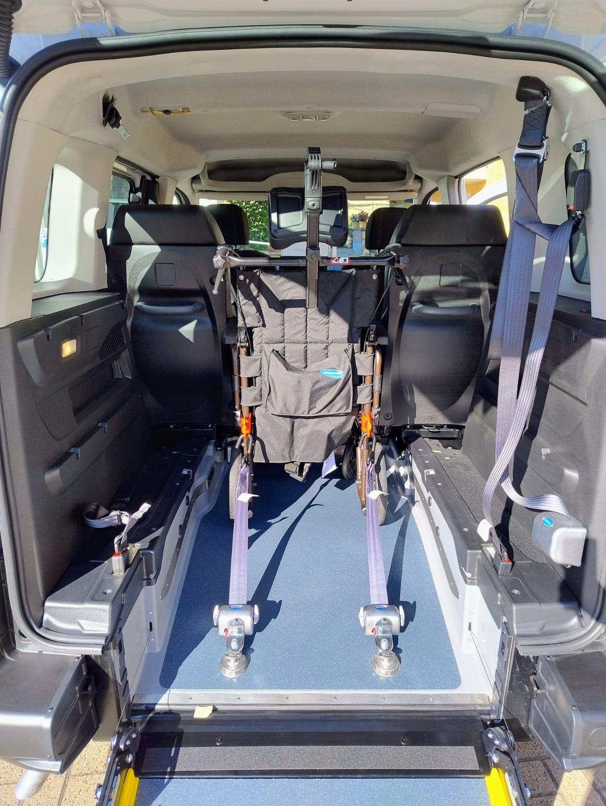 Fiat Doblo Trasporto Persone disabili Pronta Consegna