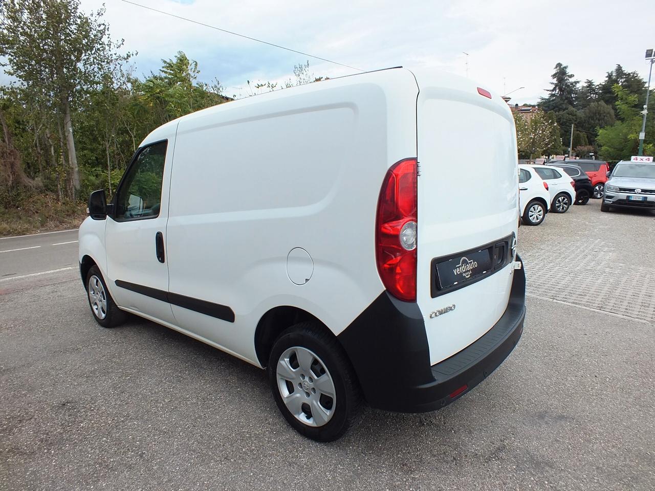 OPEL COMBO 1.3 CDTI 2-POSTI AUTOCARRO