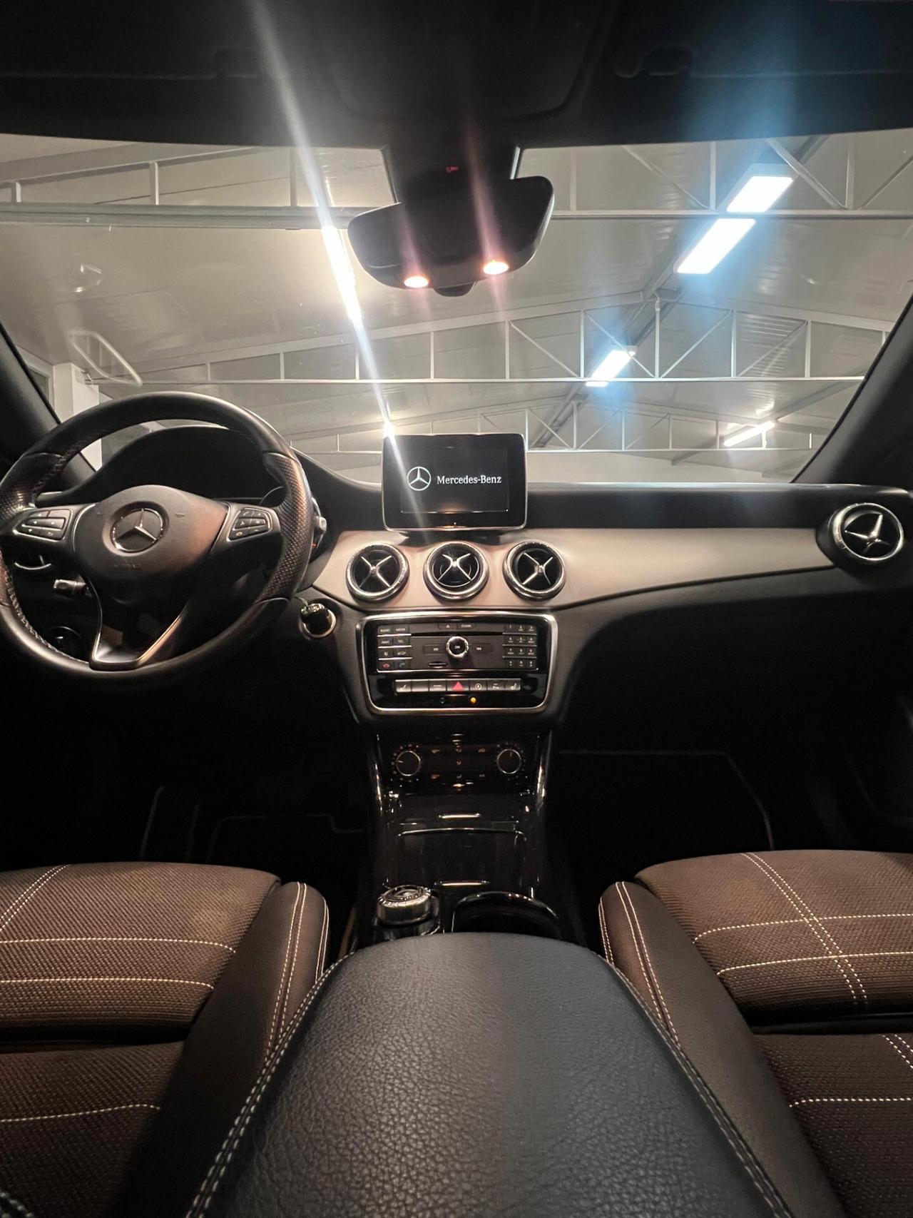 Mercedes-benz CLA 180 Sport