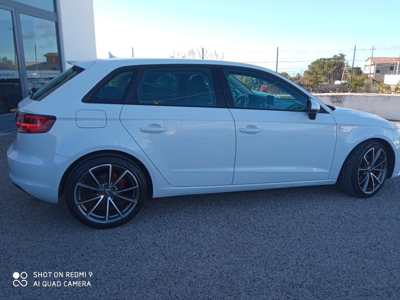 Audi A3 1.6 Tdi 105 CV Ambition allestimento SLine