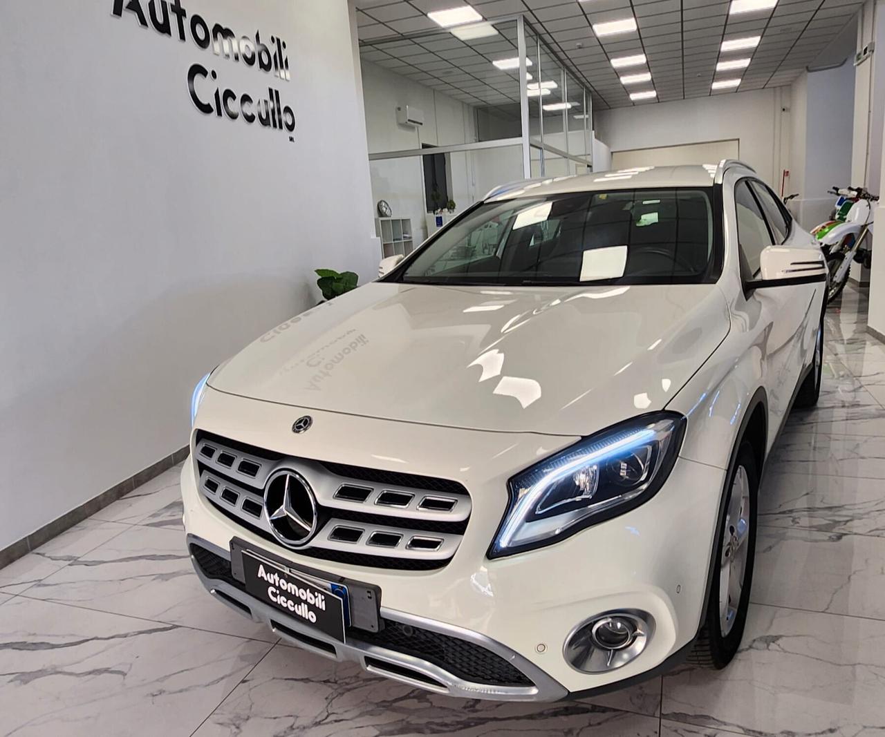 Mercedes-benz GLA 180 d Premium