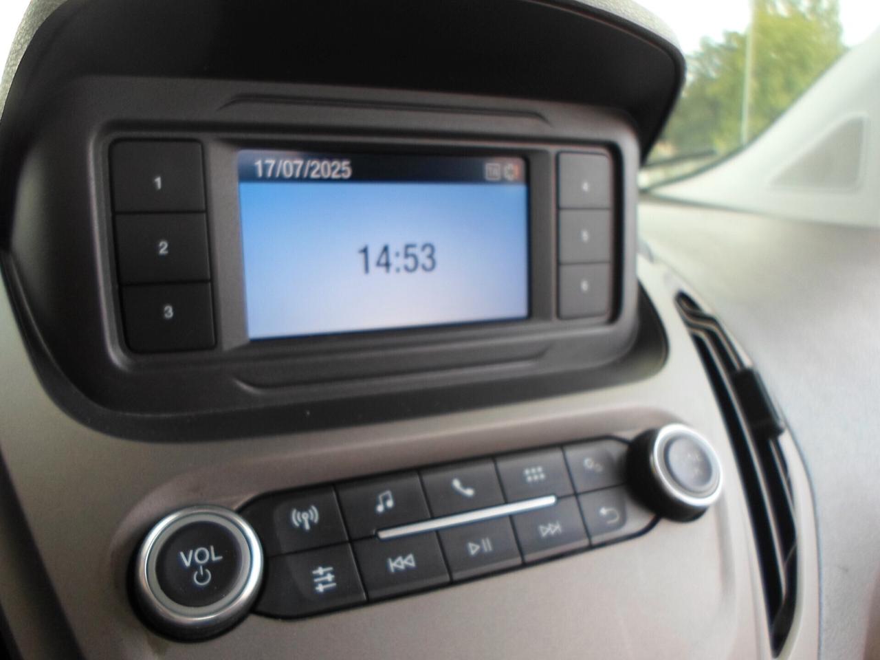 Ford Tourneo Courier 1.5 TDCI 75 CV Plus