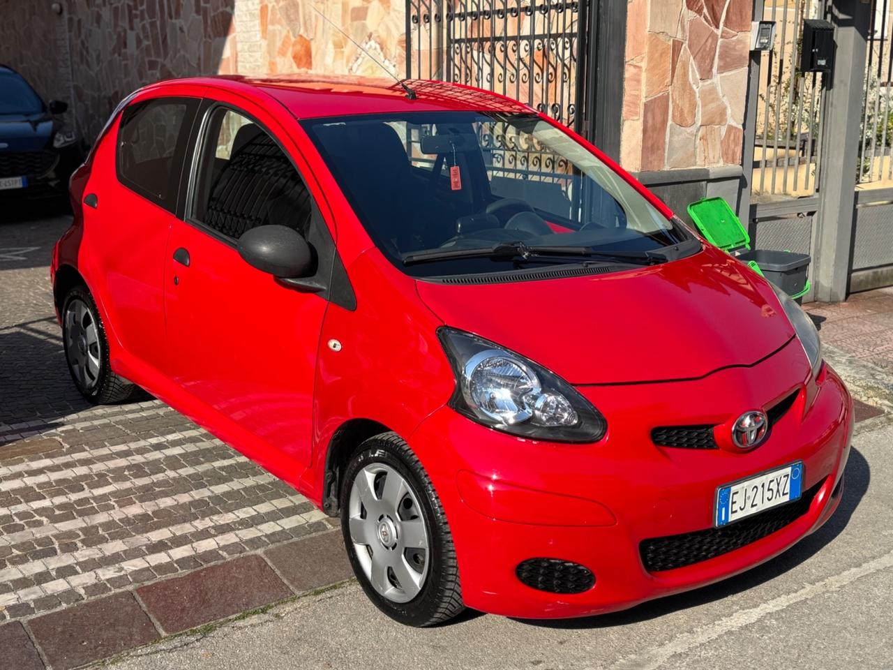 Toyota Aygo 1.0 12V VVT-i 5 porte Deep Ocean Connect